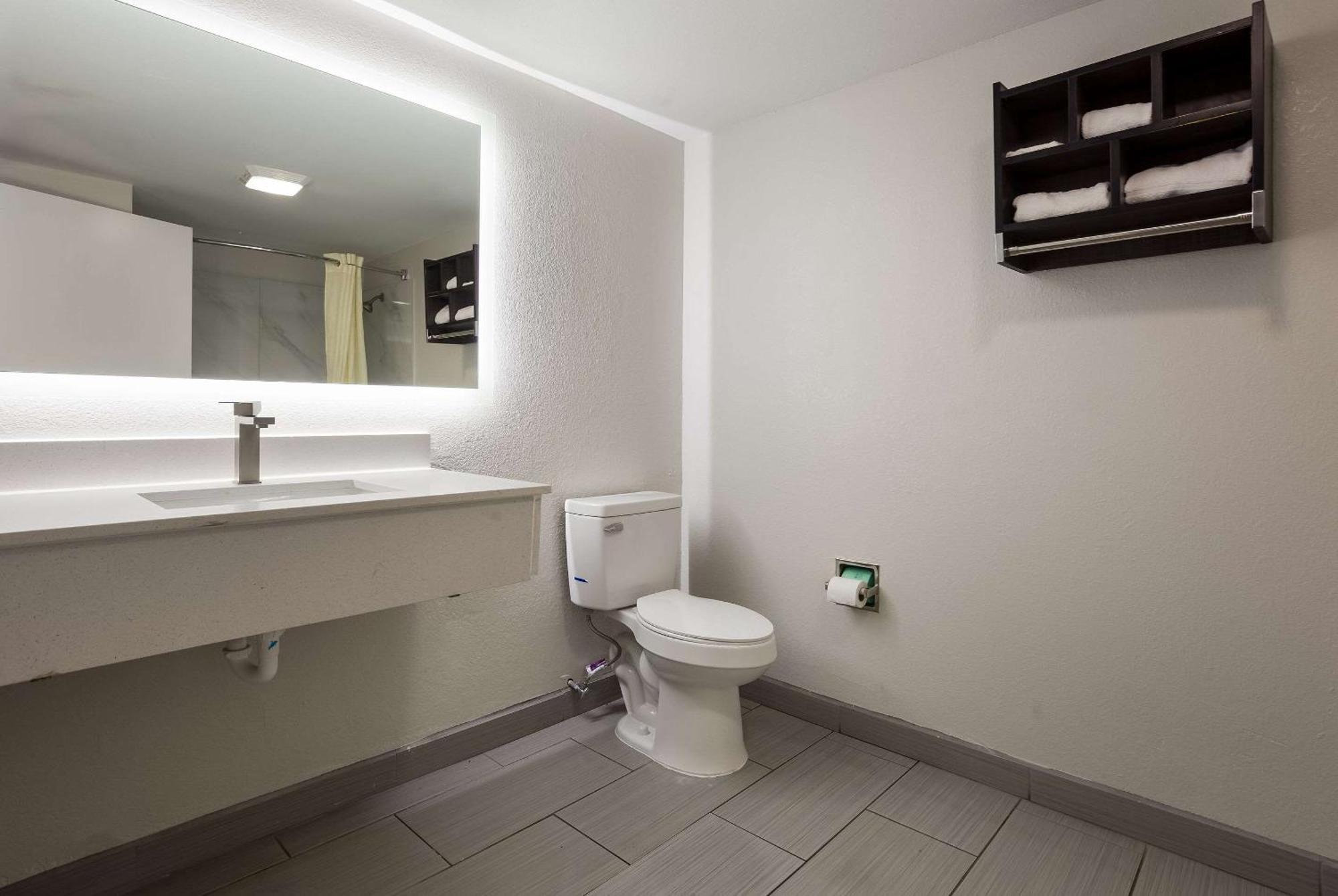 Econo Lodge Mobile Ngoại thất bức ảnh